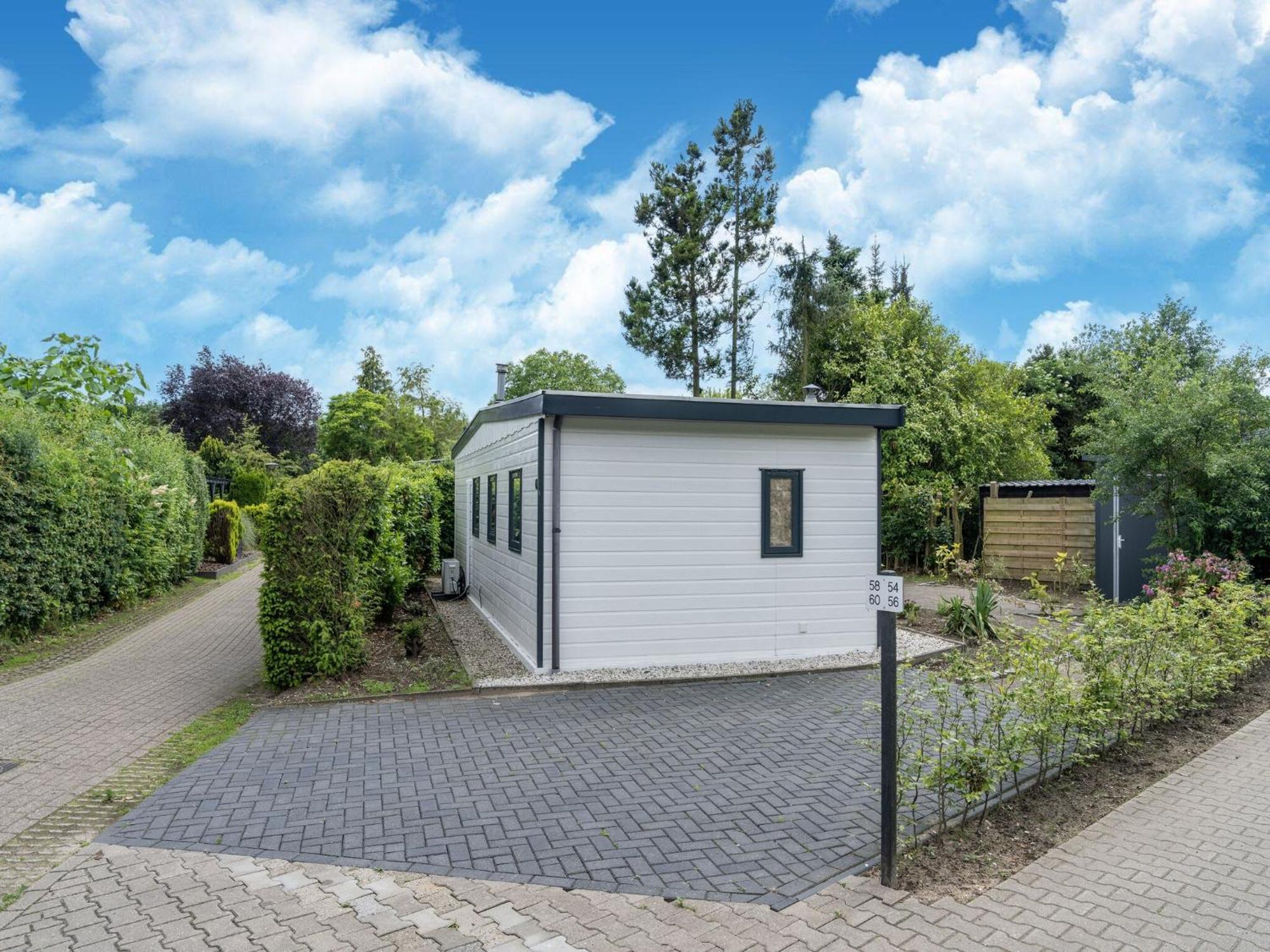 Cozy Chalet In Stegeren With A Terrace ภายนอก รูปภาพ